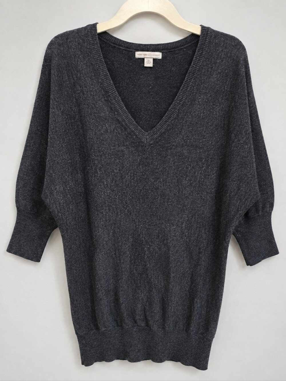 New York & Company Sweater Womens XS Gray V-Neck Knit Dolman 3/4 Sleeve Workwear